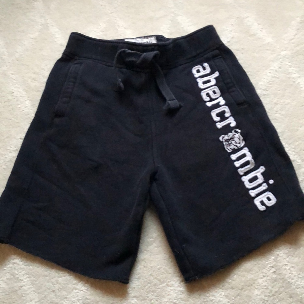 Boys Abercrombie shorts size small